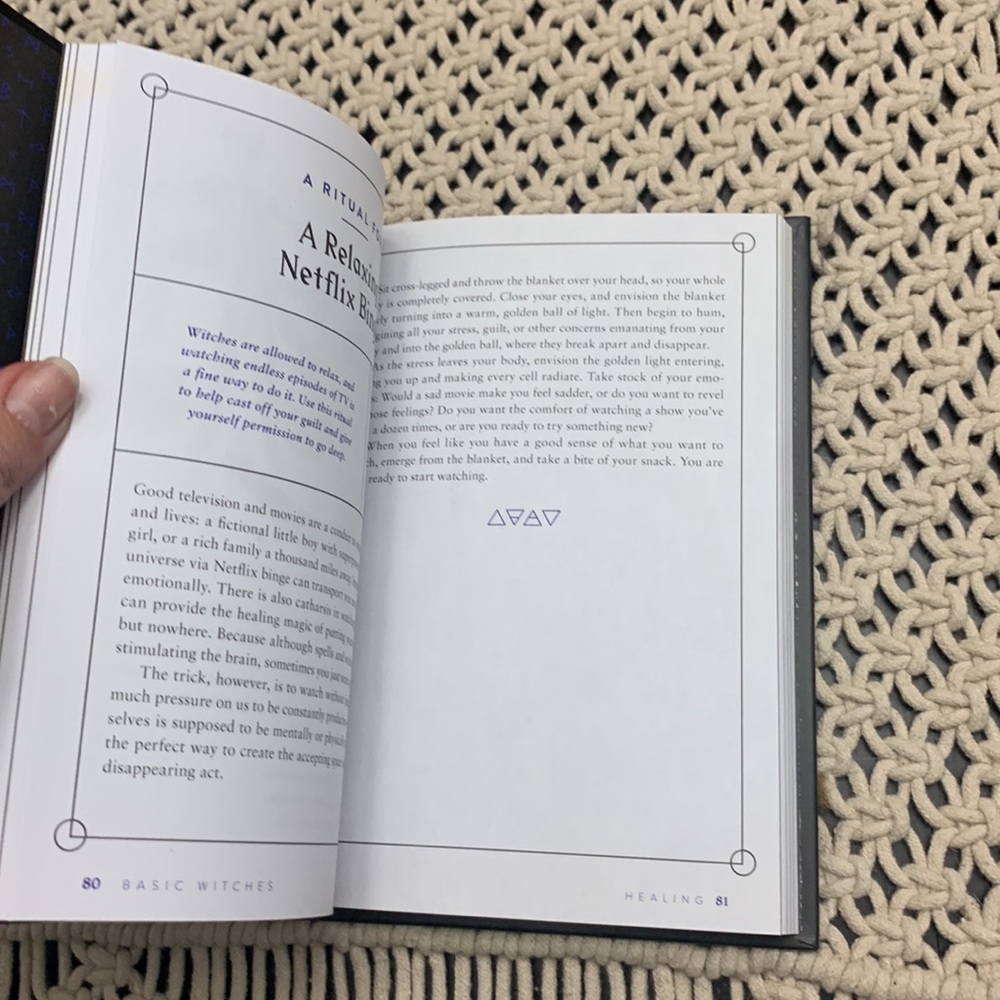 Basic witches book - Picture 3 of 4